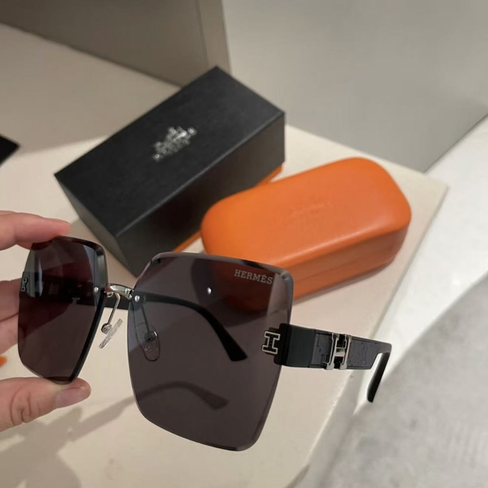 Hermès Rimless Square Sunglasses - Picture 3 of 4